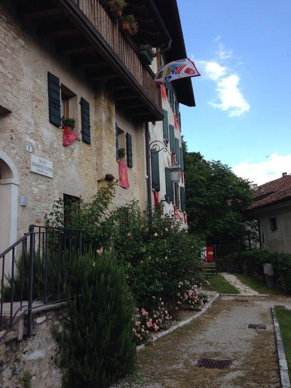 Bus De L'Och Bed and Breakfast Feltre Buitenkant foto