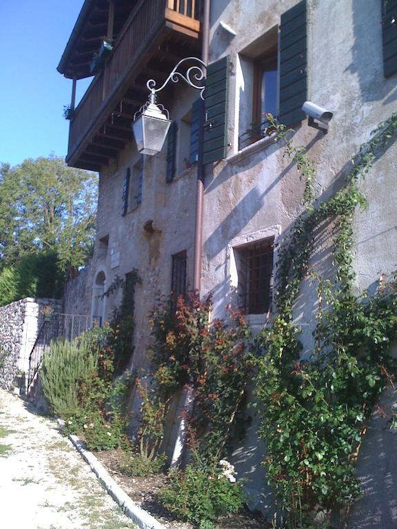 Bus De L'Och Bed and Breakfast Feltre Buitenkant foto